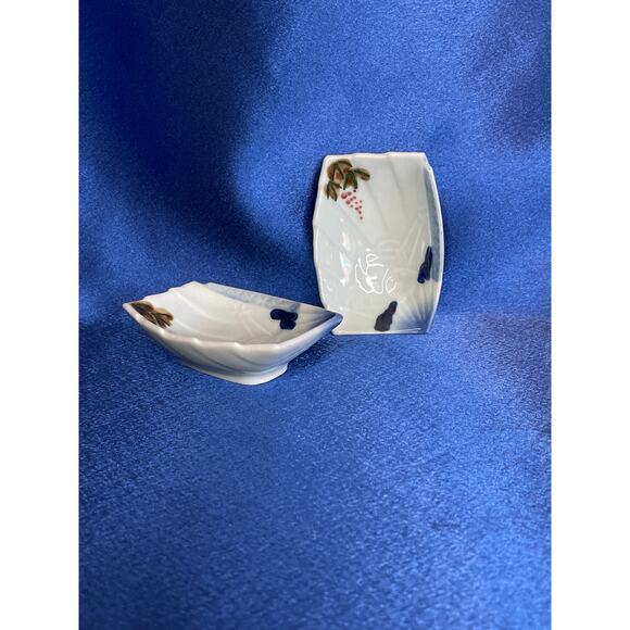 Pair of Porcelain Rectangle Sushi Sauce Dishes Accented with Blue - Picture 1 of 4